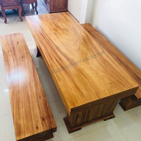 Bộ bàn gỗ nguyên khối cho phòng khách đẹp