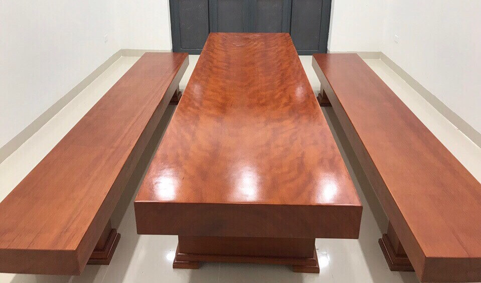 Bộ bàn ghế gỗ nguyên khối kiểu 3 tấm