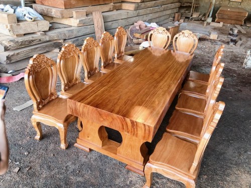 Bộ bàn gỗ nguyên tấm 12 ghế gỗ đẹp mẫu Louis